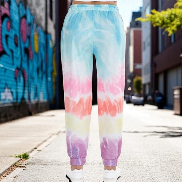 NWT Dani & Davi Colorful Tie-Dye Light Weight Joggers Size Medium - Picture 1 of 6